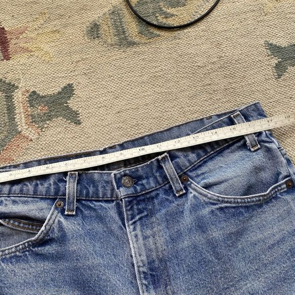 Vintage Levi's 517 0217 Faded Blue Jeans Bootcut Flare 34x33 1985 Orange Tab - Picture 7 of 8